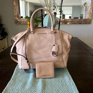 Michael Kors Large Purse (Nude)Silver Hardware & Shoulder Strap With Wallet